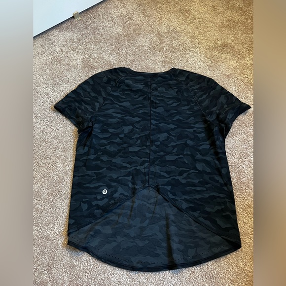Lululemon Quick Pace Short Sleeve Sequoia Camo Print Deep Coal Black - Picture 1 of 3